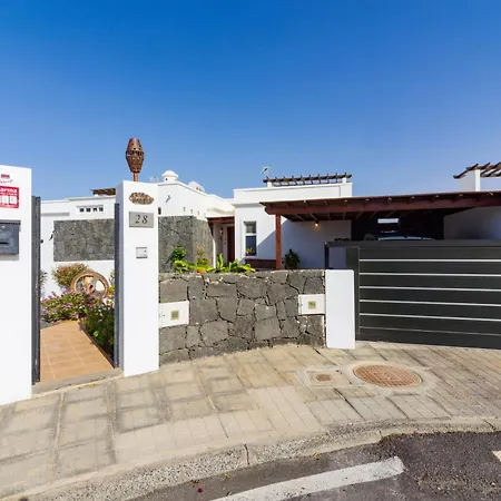 Arisen By Villa Playa Blanca (Lanzarote)